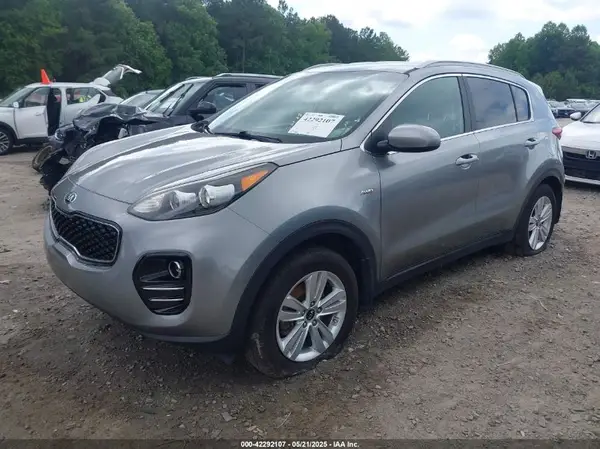 KNDPMCAC7K7566938 2019 KIA SPORTAGE - Image 2