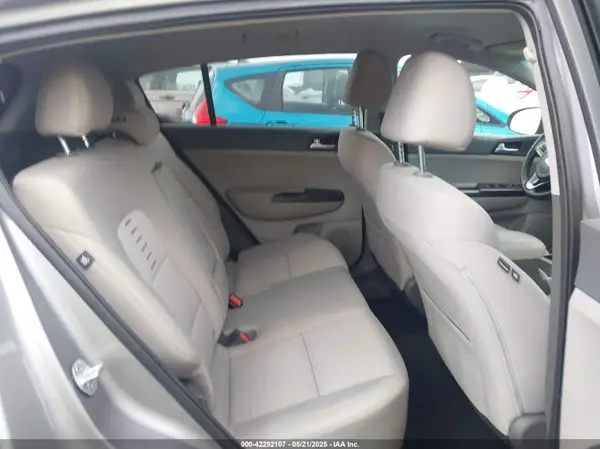KNDPMCAC7K7566938 2019 KIA SPORTAGE - Image 8