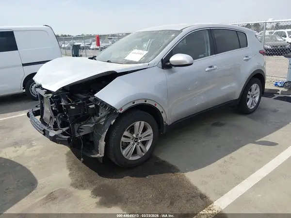 KNDPMCAC7K7575834 2019 KIA SPORTAGE - Image 2