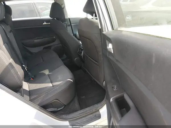 KNDPMCAC7K7575834 2019 KIA SPORTAGE - Image 8