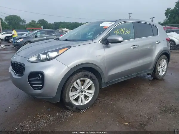 KNDPMCAC7K7583724 2019 KIA SPORTAGE - Image 2