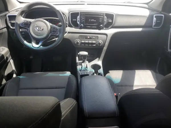 KNDPMCAC7K7584193 2019 KIA SPORTAGE - Image 8