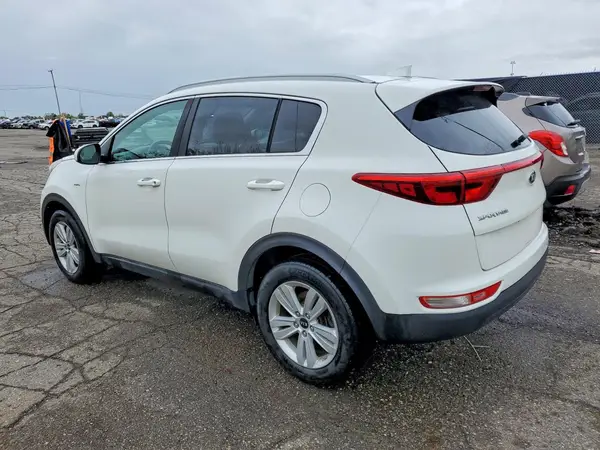 KNDPMCAC7K7604765 2019 KIA SPORTAGE - Image 2