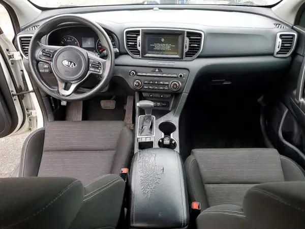 KNDPMCAC7K7604765 2019 KIA SPORTAGE - Image 8