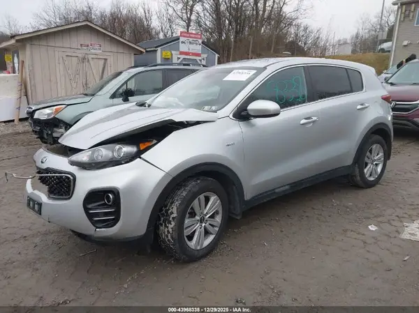 KNDPMCAC7K7613854 2019 KIA SPORTAGE - Image 2