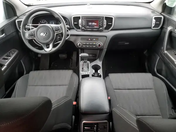 KNDPMCAC7K7613997 2019 KIA SPORTAGE - Image 8