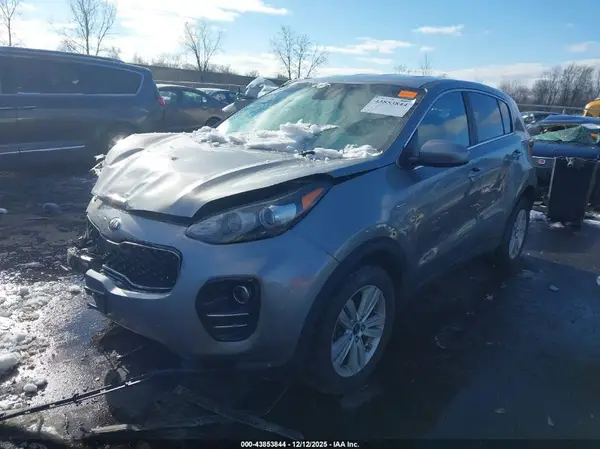 KNDPMCAC7K7620089 2019 KIA SPORTAGE - Image 2