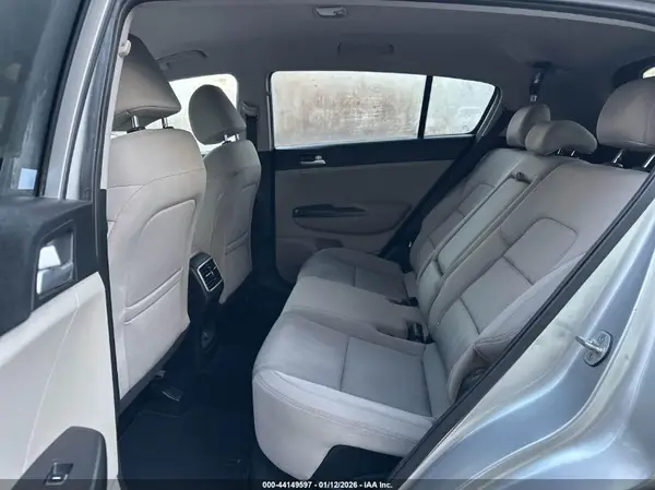 KNDPMCAC7L7642160 2020 KIA SPORTAGE - Image 8