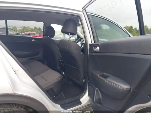 KNDPMCAC7L7804174 2020 KIA SPORTAGE - Image 8