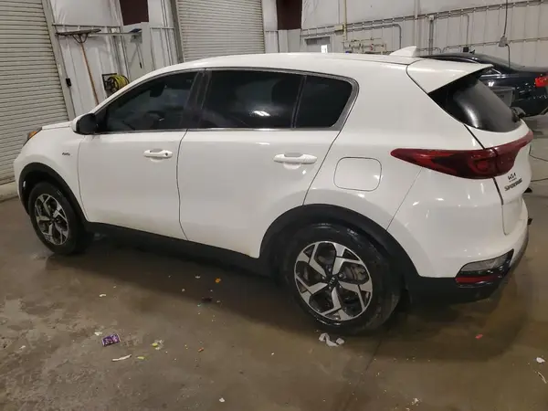 KNDPMCAC7M7843896 2021 KIA SPORTAGE - Image 2