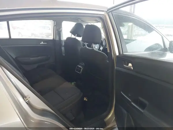 KNDPMCAC7M7881791 2021 KIA SPORTAGE - Image 8