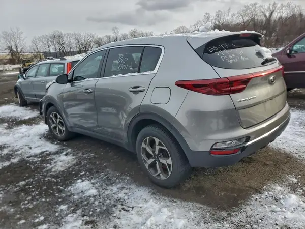 KNDPMCAC7M7886764 2021 KIA SPORTAGE - Image 2