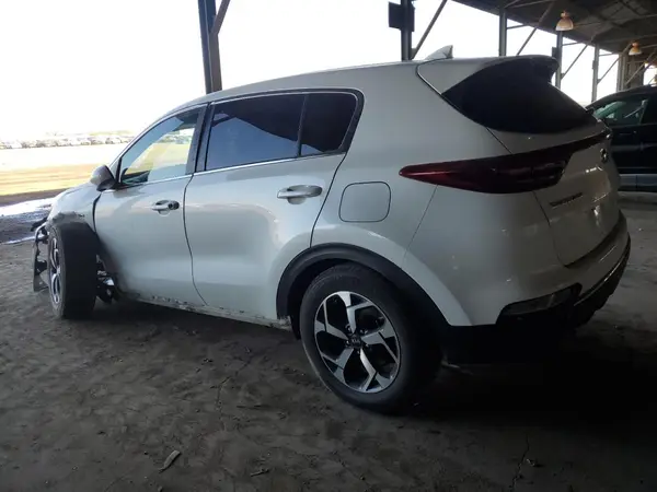 KNDPMCAC7M7898333 2021 KIA SPORTAGE - Image 2