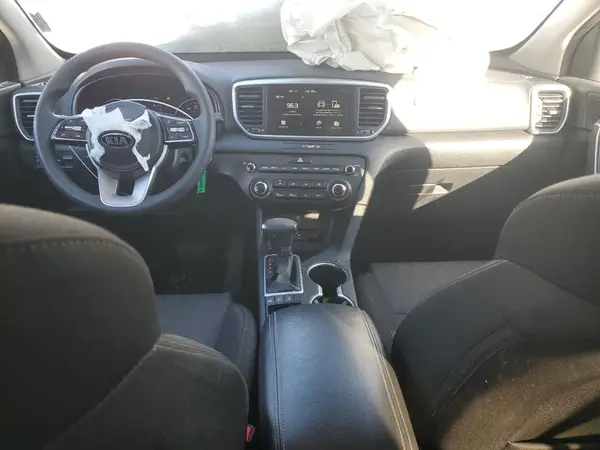 KNDPMCAC7M7916460 2021 KIA SPORTAGE - Image 8