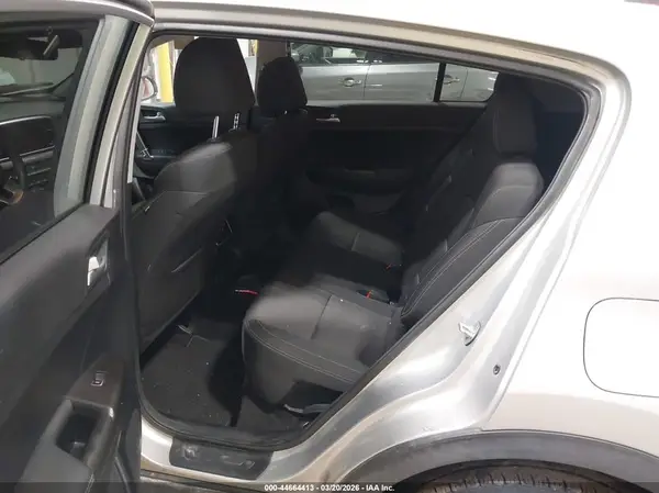 KNDPMCAC7M7928592 2021 KIA SPORTAGE - Image 8