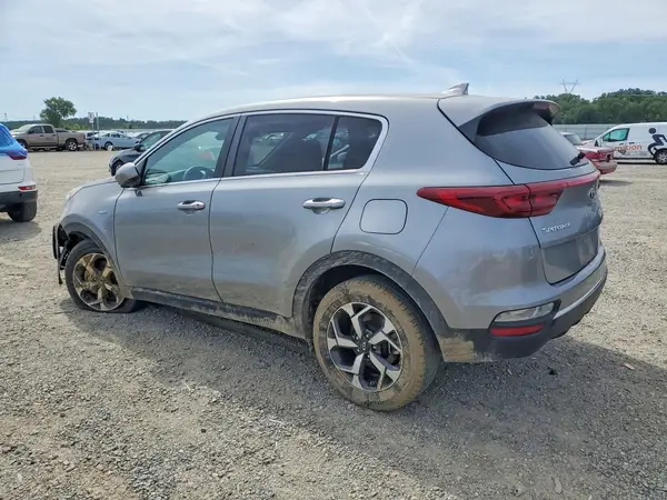 KNDPMCAC7M7941777 2021 KIA SPORTAGE - Image 2