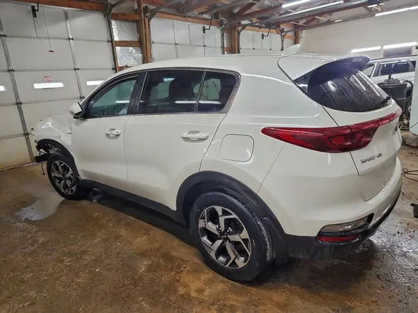 KNDPMCAC7M7942105 2021 KIA SPORTAGE - Image 2