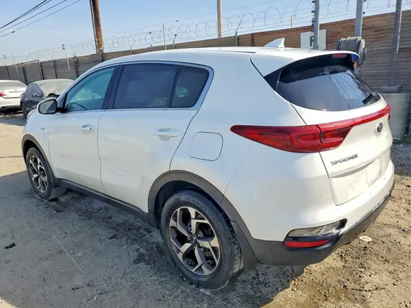 KNDPMCAC7M7943786 2021 KIA SPORTAGE - Image 2