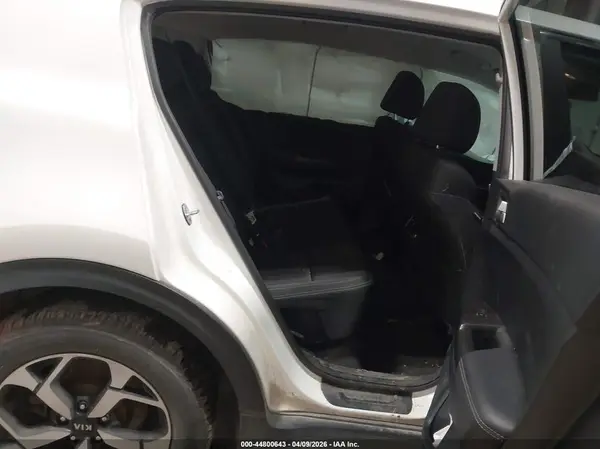 KNDPMCAC7N7006356 2022 KIA SPORTAGE - Image 8