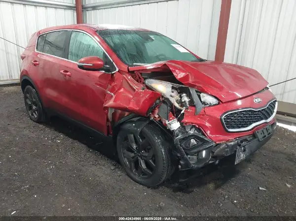 KNDPMCAC7N7020497 2022 KIA SPORTAGE - Image 1