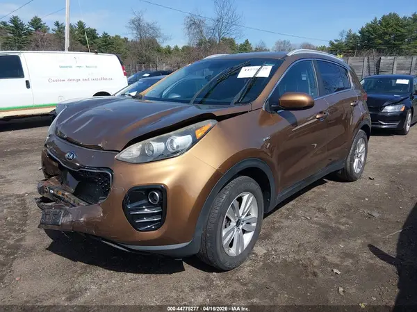KNDPMCAC8H7037331 2017 KIA SPORTAGE - Image 2