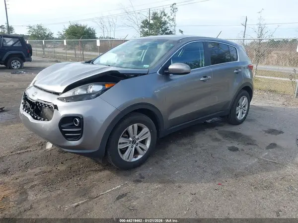 KNDPMCAC8H7039449 2016 KIA SPORTAGE - Image 2
