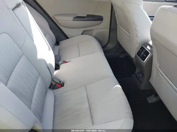 KNDPMCAC8H7041816 2017 KIA SPORTAGE - Image 8