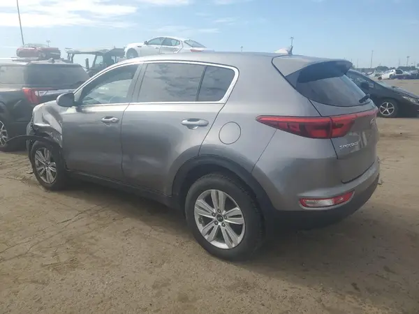 KNDPMCAC8H7064769 2017 KIA SPORTAGE - Image 2