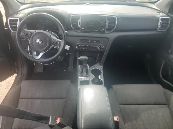 KNDPMCAC8H7064769 2017 KIA SPORTAGE - Image 8