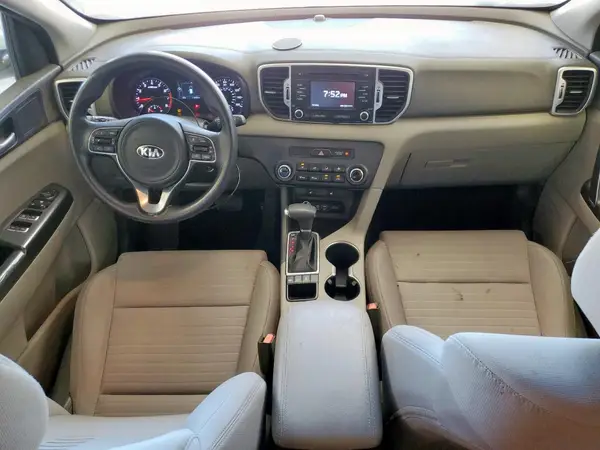 KNDPMCAC8H7072791 2017 KIA SPORTAGE - Image 8