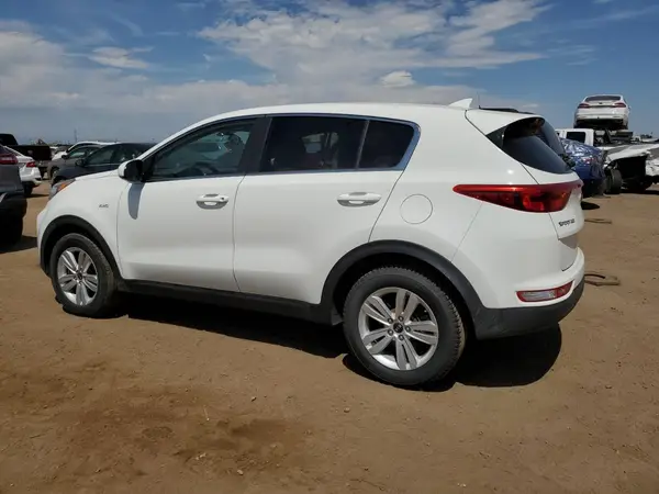 KNDPMCAC8H7075478 2017 KIA SPORTAGE - Image 2
