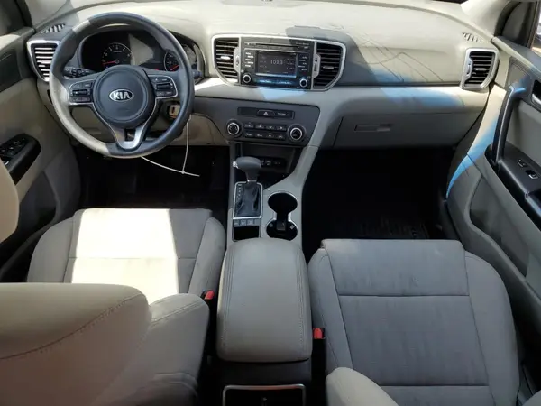 KNDPMCAC8H7075478 2017 KIA SPORTAGE - Image 8