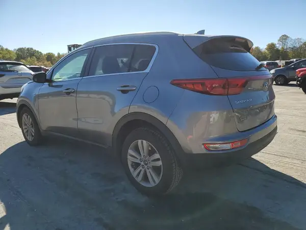 KNDPMCAC8H7085637 2017 KIA SPORTAGE - Image 2