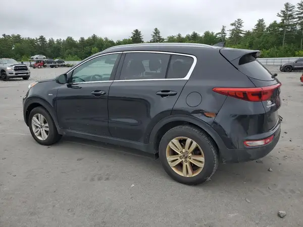 KNDPMCAC8H7085928 2017 KIA SPORTAGE - Image 2