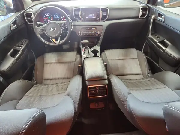 KNDPMCAC8H7087694 2017 KIA SPORTAGE - Image 8