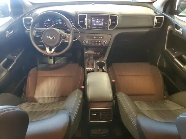 KNDPMCAC8H7091583 2017 KIA SPORTAGE - Image 8