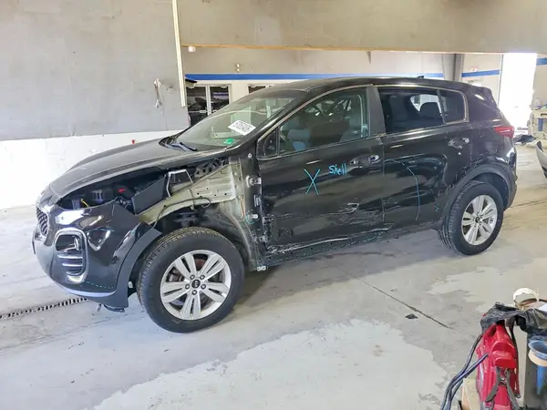 KNDPMCAC8H7093009 2017 KIA SPORTAGE - Image 1