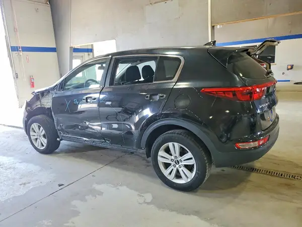 KNDPMCAC8H7093009 2017 KIA SPORTAGE - Image 2
