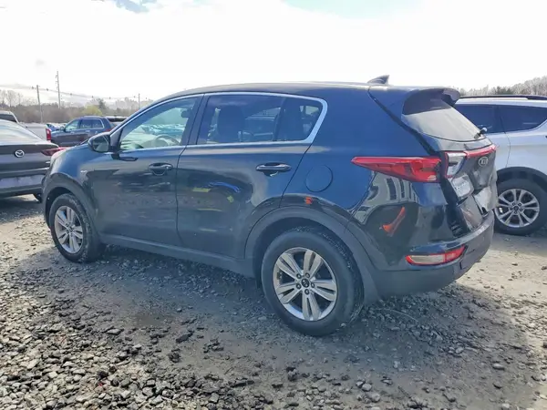 KNDPMCAC8H7094497 2017 KIA SPORTAGE - Image 2