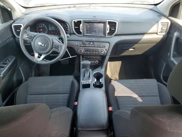 KNDPMCAC8H7098663 2017 KIA SPORTAGE - Image 8