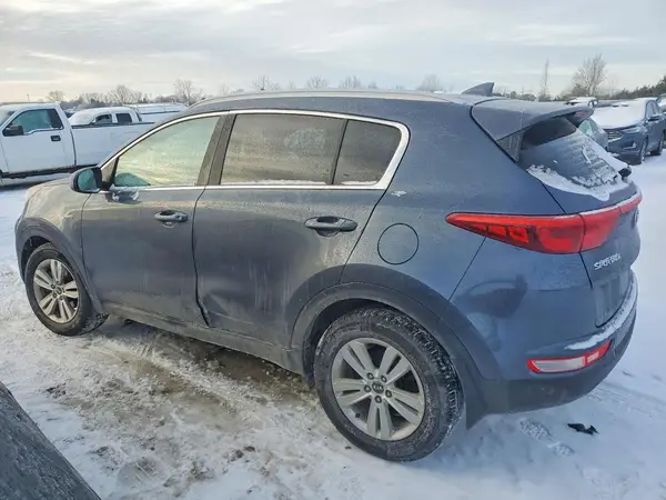 KNDPMCAC8H7105109 2017 KIA SPORTAGE - Image 2
