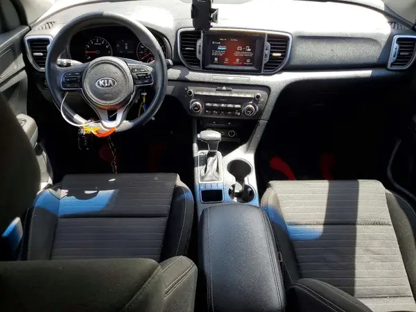 KNDPMCAC8H7116692 2017 KIA SPORTAGE - Image 8