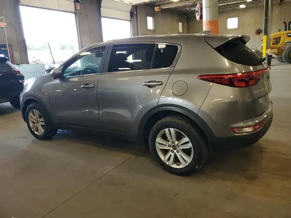 KNDPMCAC8H7117468 2017 KIA SPORTAGE - Image 2