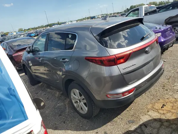 KNDPMCAC8H7117566 2017 KIA SPORTAGE - Image 2