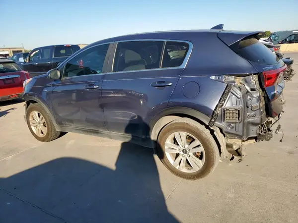 KNDPMCAC8H7126851 2017 KIA SPORTAGE - Image 2
