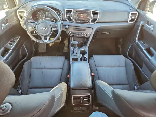 KNDPMCAC8H7130446 2017 KIA SPORTAGE - Image 8