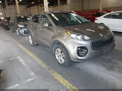 KNDPMCAC8H7135999 2017 KIA SPORTAGE