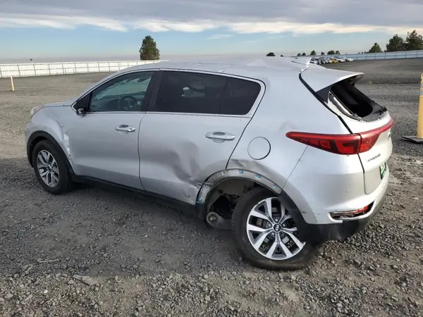KNDPMCAC8H7138501 2017 KIA SPORTAGE - Image 2
