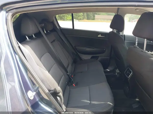 KNDPMCAC8H7178593 2017 KIA SPORTAGE - Image 8