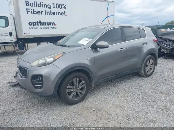 KNDPMCAC8H7179226 2017 KIA SPORTAGE - Image 2